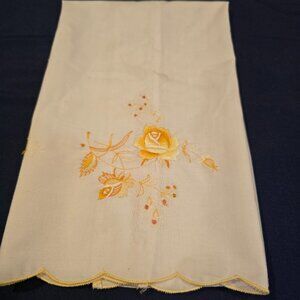 Tea Towel White Embroidered Cotton Yellow Shaded Rose Daisy Scalloped Edge 1990s